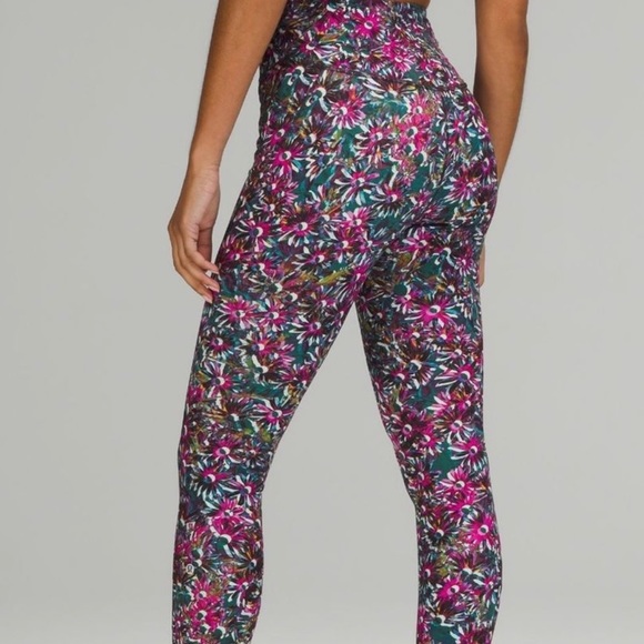 Lululemon Leggings Base Pace High Rise 25” Tights - Picture 5 of 6